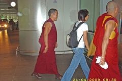 Arr-@Airport-2009-04-21-012